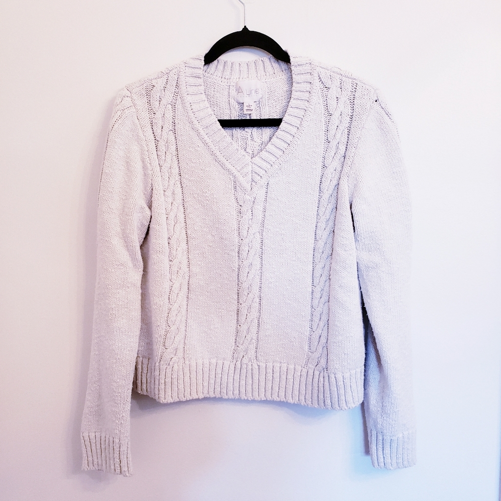 Anne Klein cable knit sweater size L
